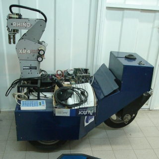 Robotica/RobotsRoboticaWeb/carro320.jpg